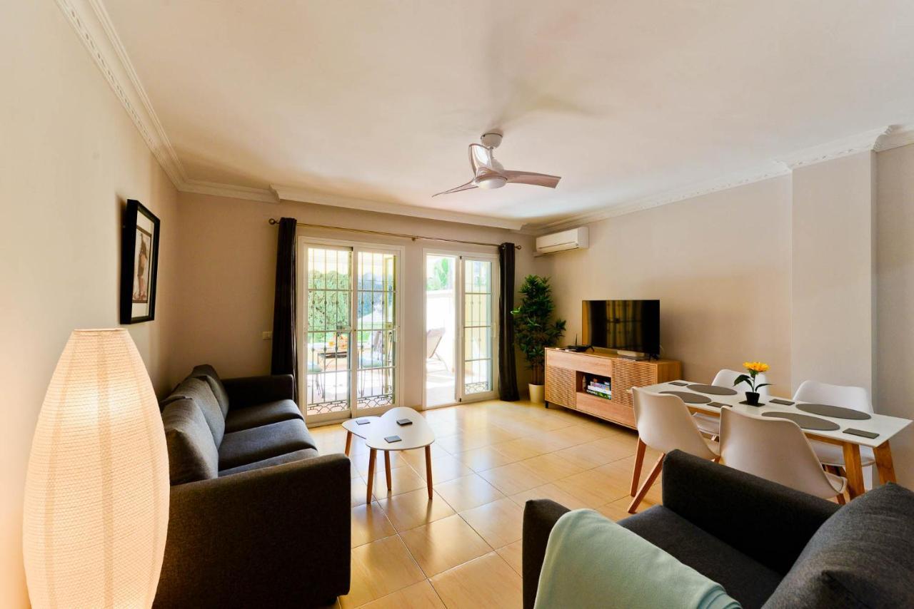 נרחה Refurbished 2-Bed Apartment Burriana Beach. מראה חיצוני תמונה