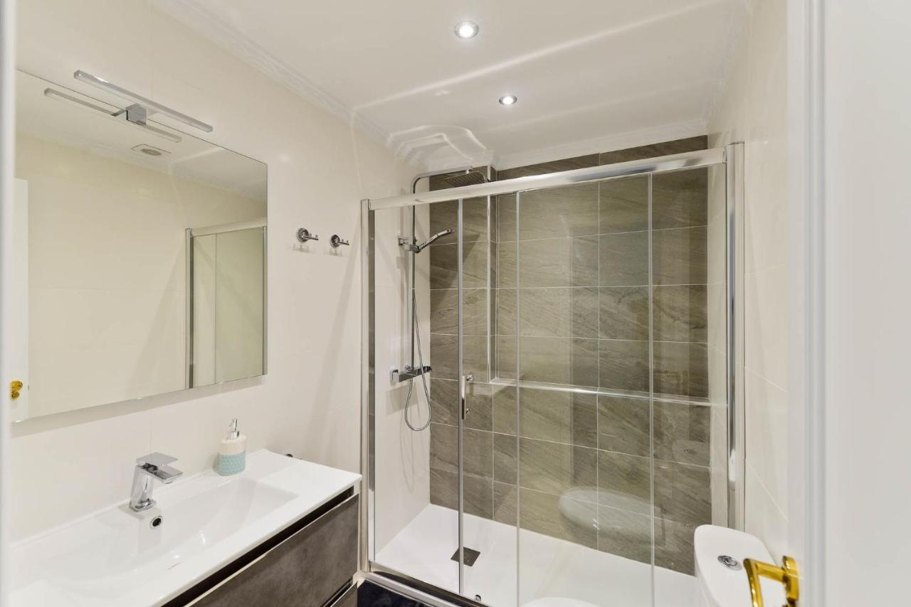 נרחה Refurbished 2-Bed Apartment Burriana Beach. מראה חיצוני תמונה