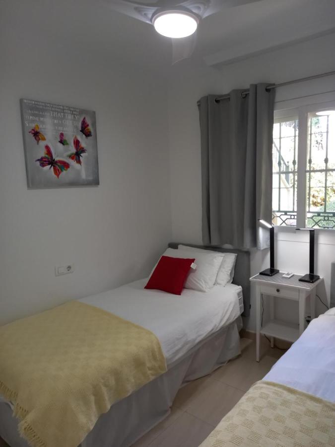 נרחה Refurbished 2-Bed Apartment Burriana Beach. מראה חיצוני תמונה